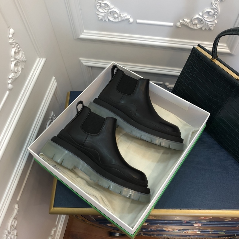 b0tte*a Ven*ta tire leather ankle boots