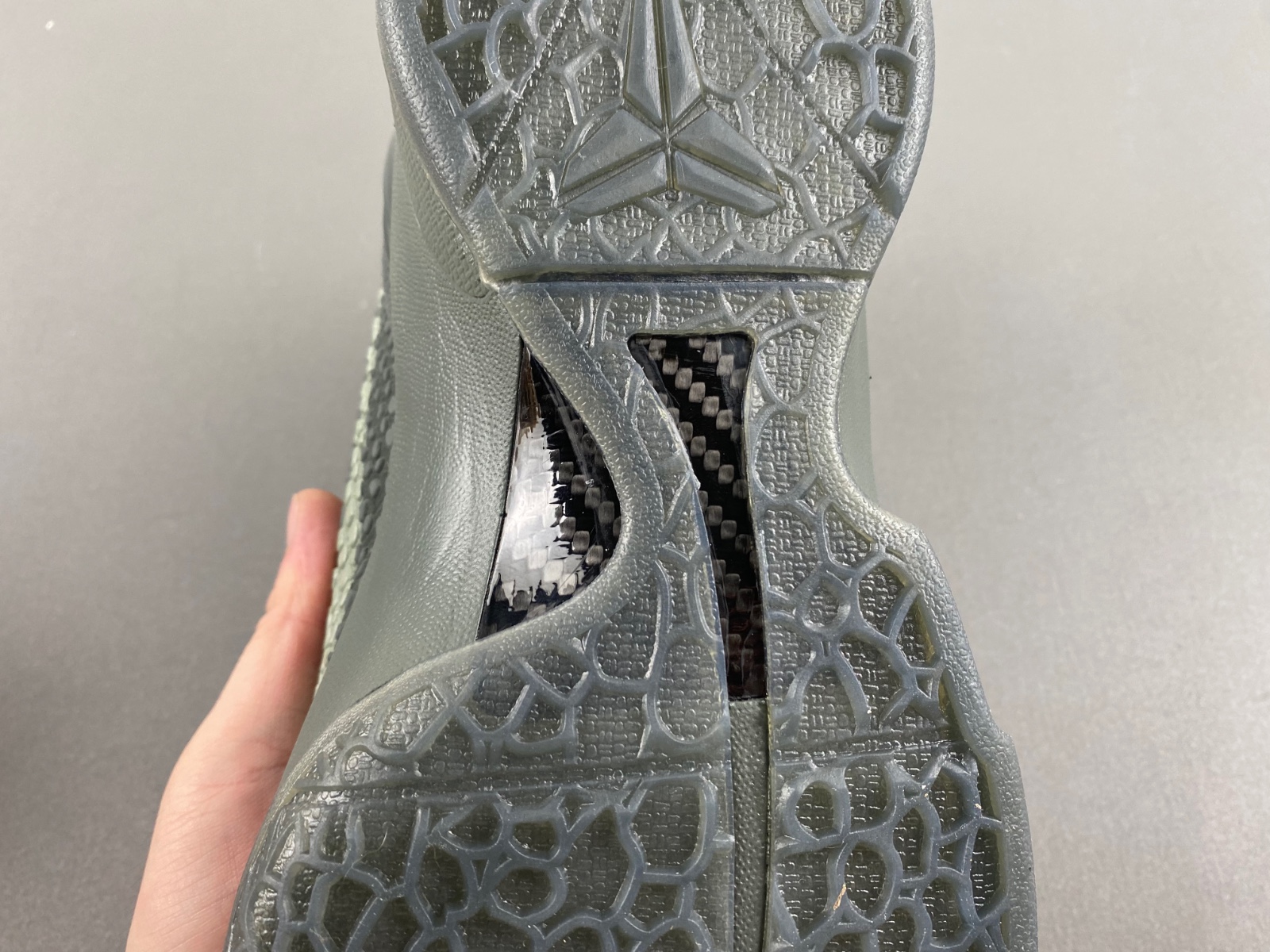zoom kobe vi ftb kb6 869457-007