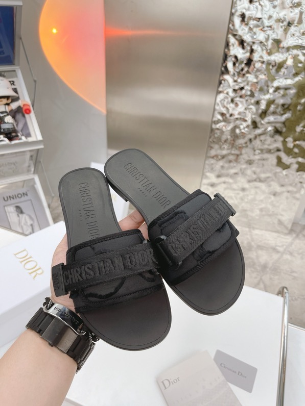 DIOR EVOLUTION SANDAL