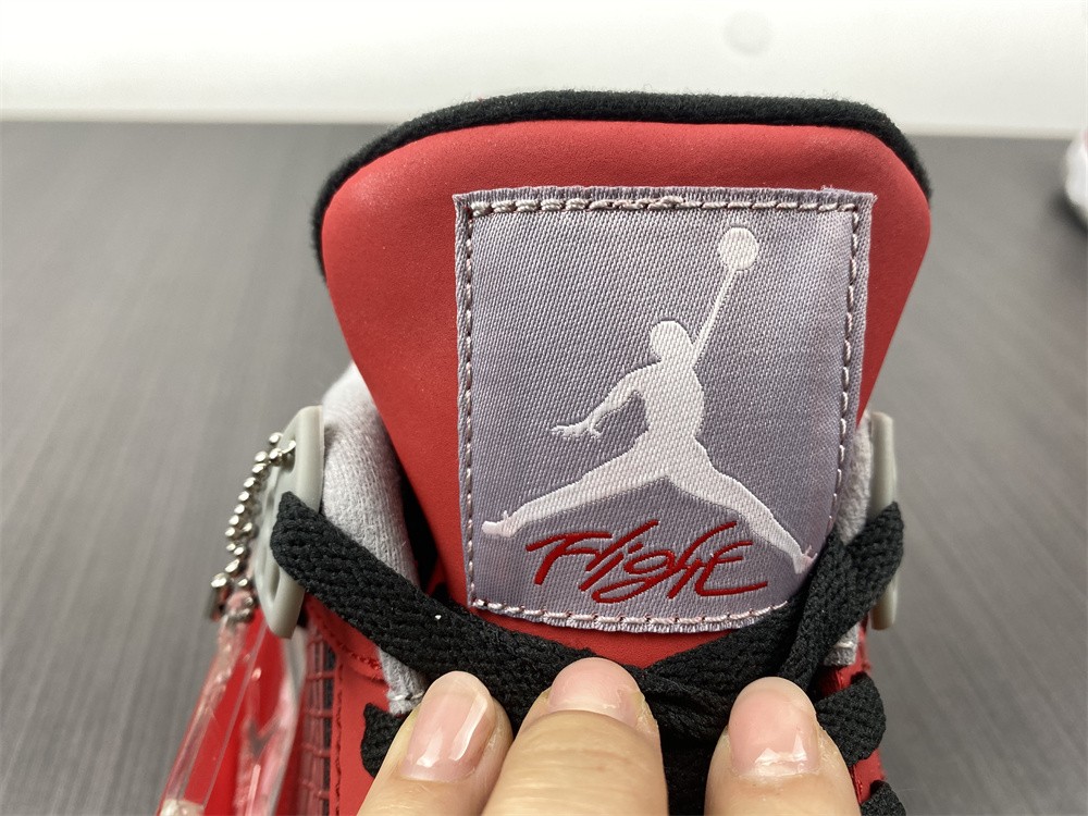 Air Jordan 4 Retro