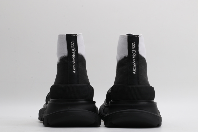 Mcqueen Tread Slick