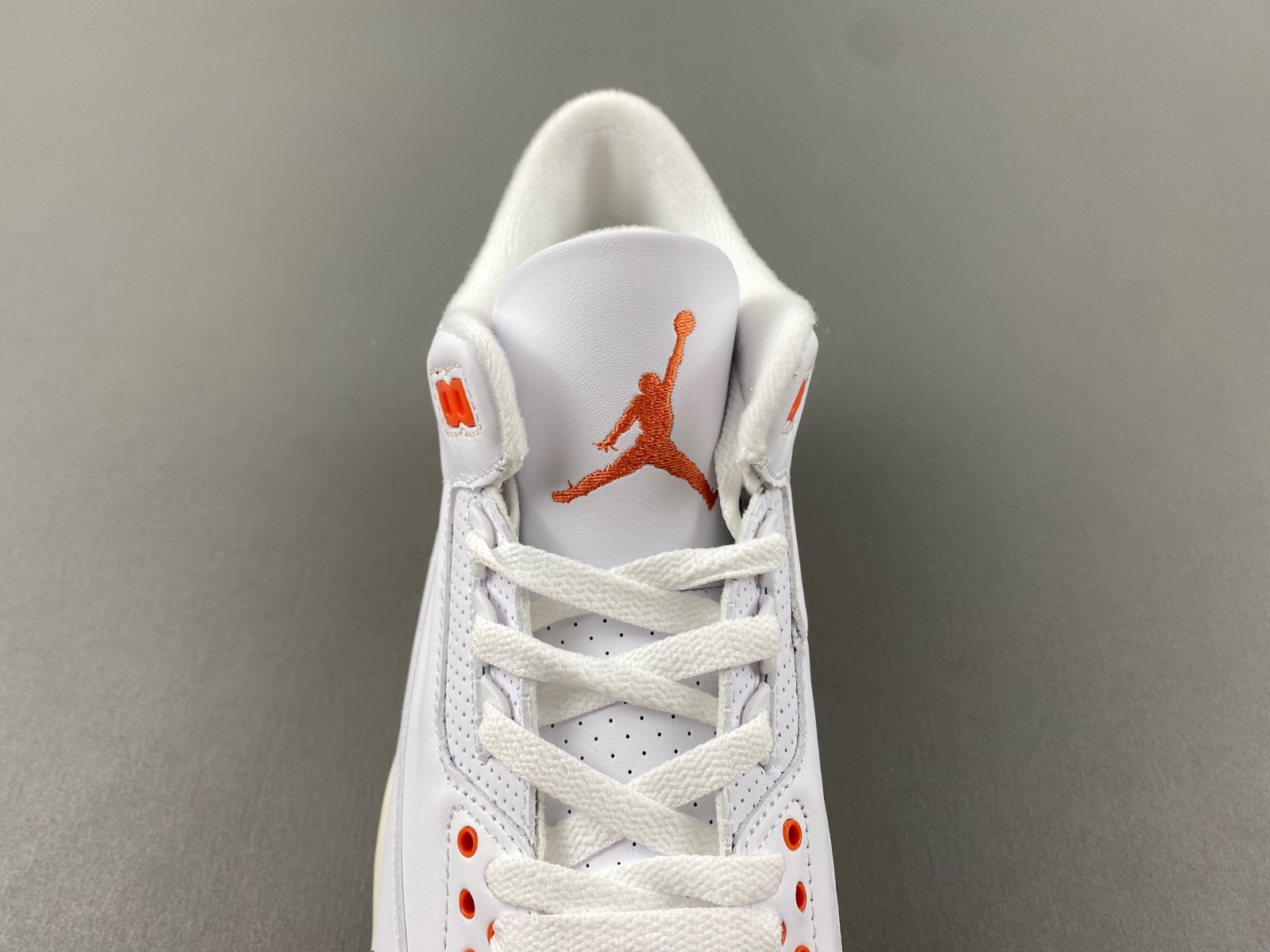 Air Jordan 3 Retro