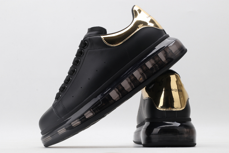 MCQUEEN OVERSIZED SNEAKER