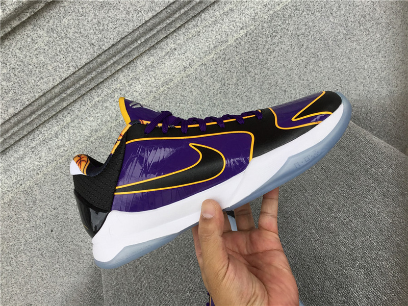 Nike Zoom Kobe 5 Protro