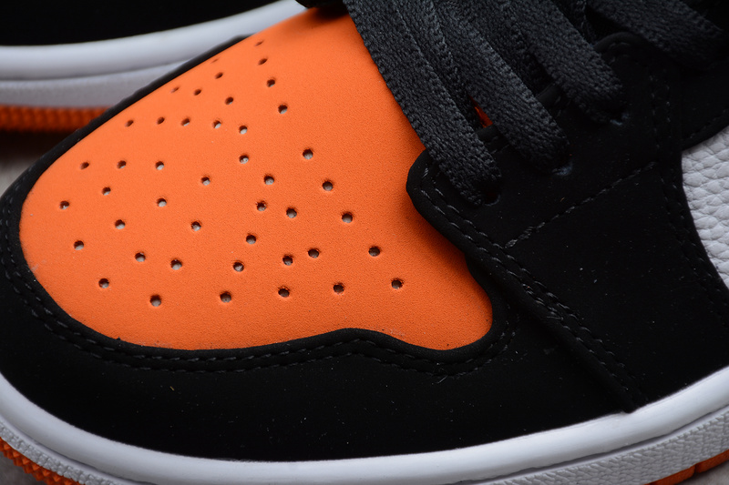 Air Jordan 1 Low