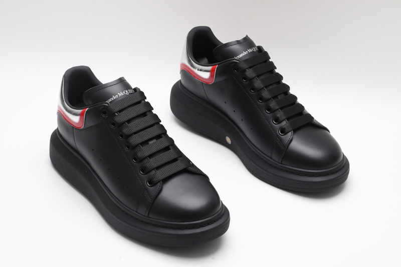 MCQUEEN OVERSIZED SNEAKER