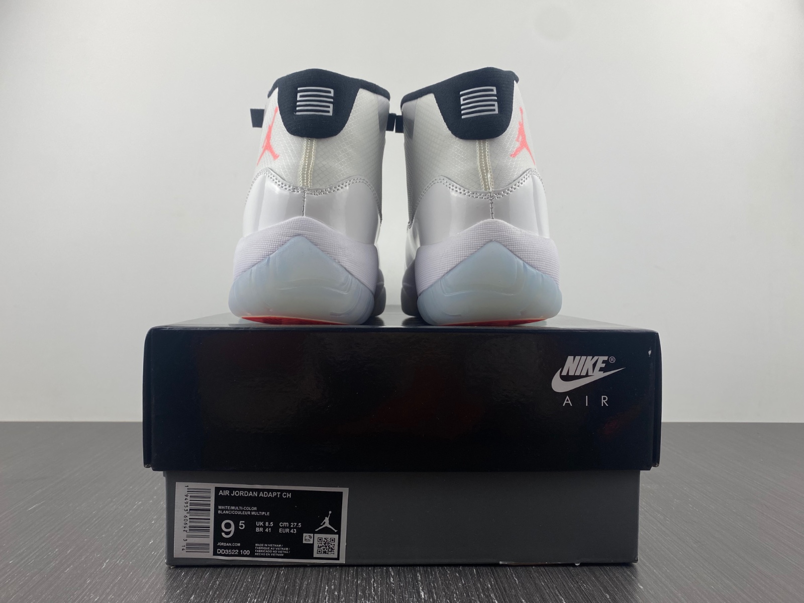 Air Jordan 11 Adapt