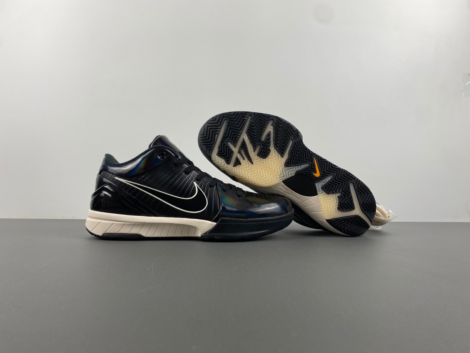 UNDEFEATED x Nike Kobe 4 Protro CQ3869-001