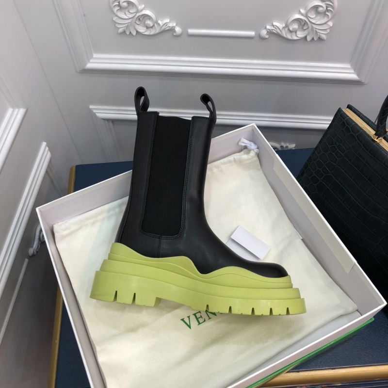 b0tte*a Ven*ta tire leather ankle boots
