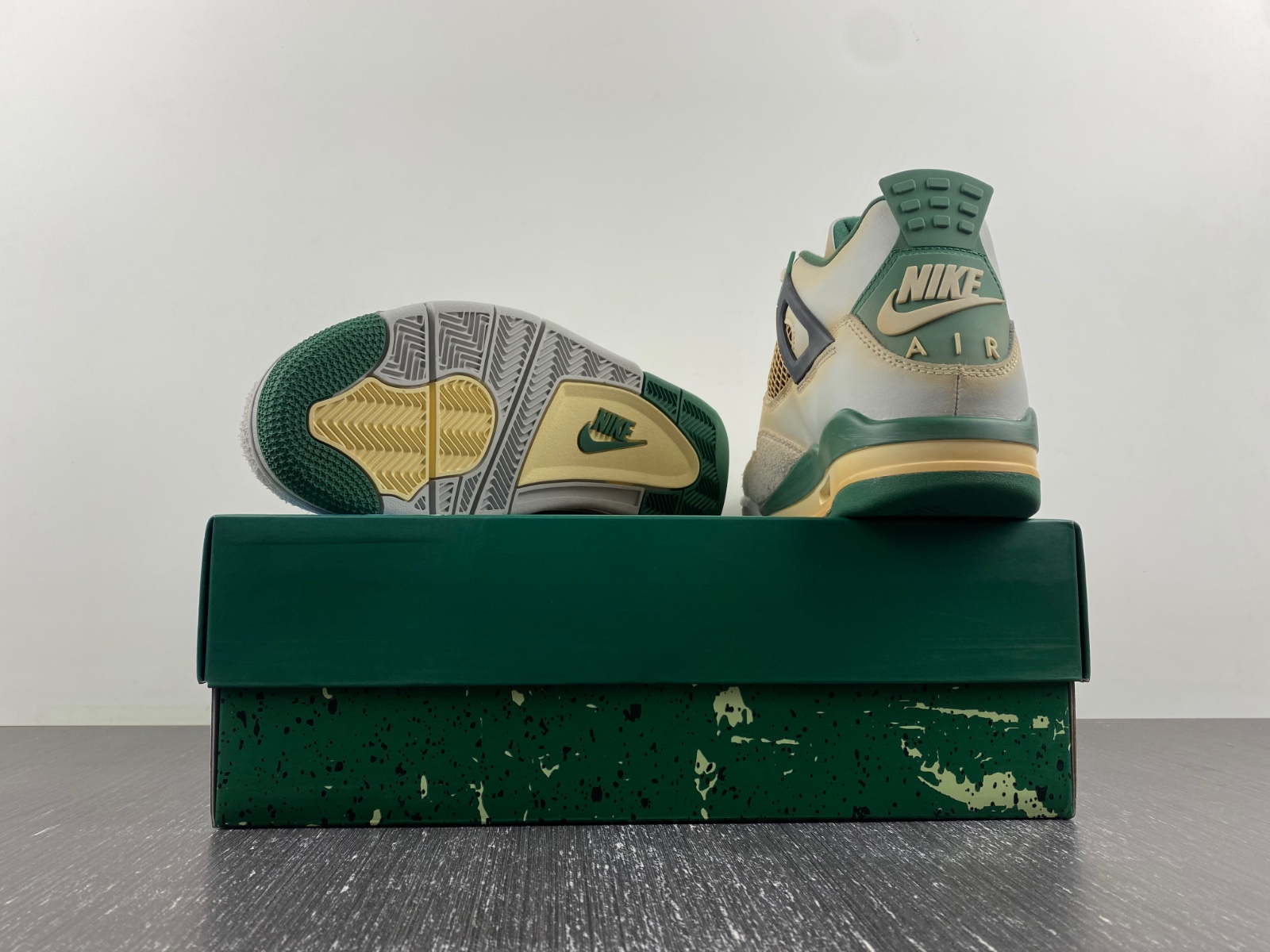 Air Jordan 4 "Dragon Year" CUSTOM