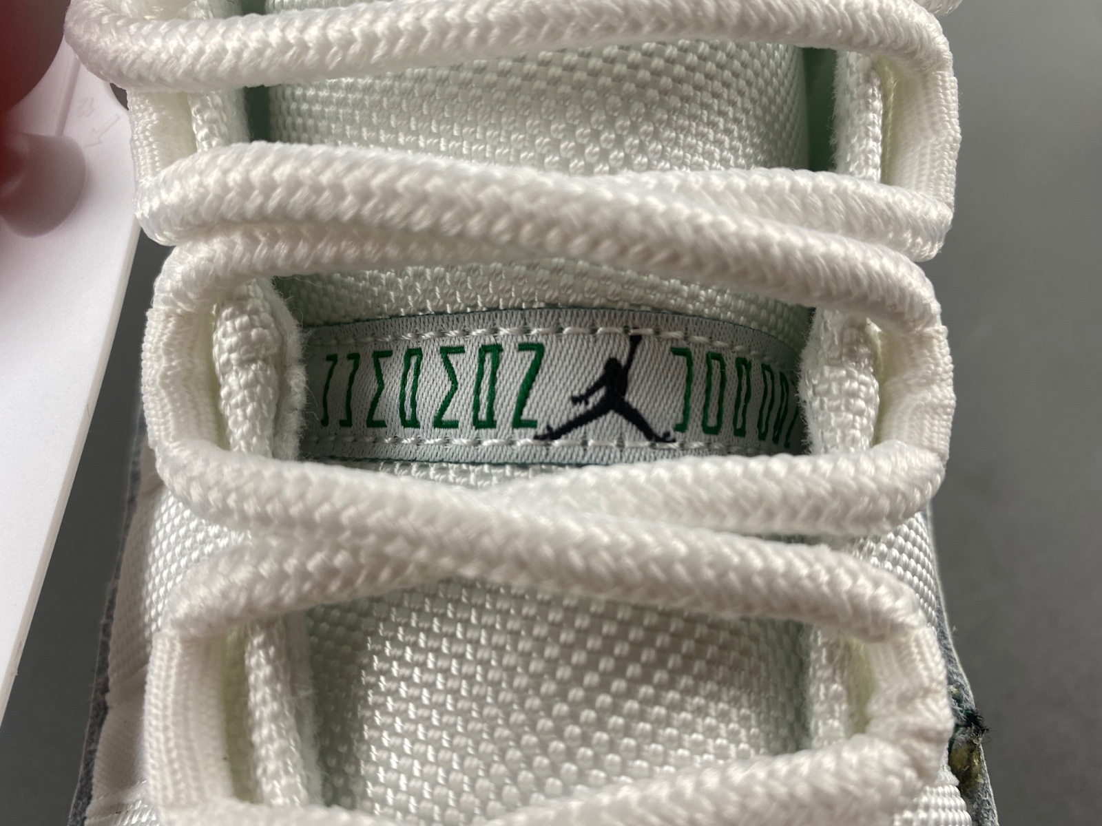 Air Jordan 11 CT8012-113