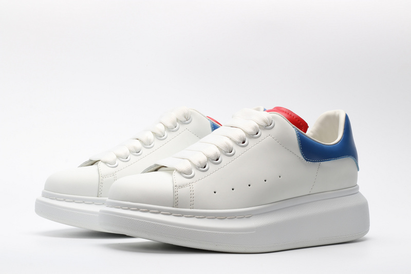MCQUEEN OVERSIZED SNEAKER