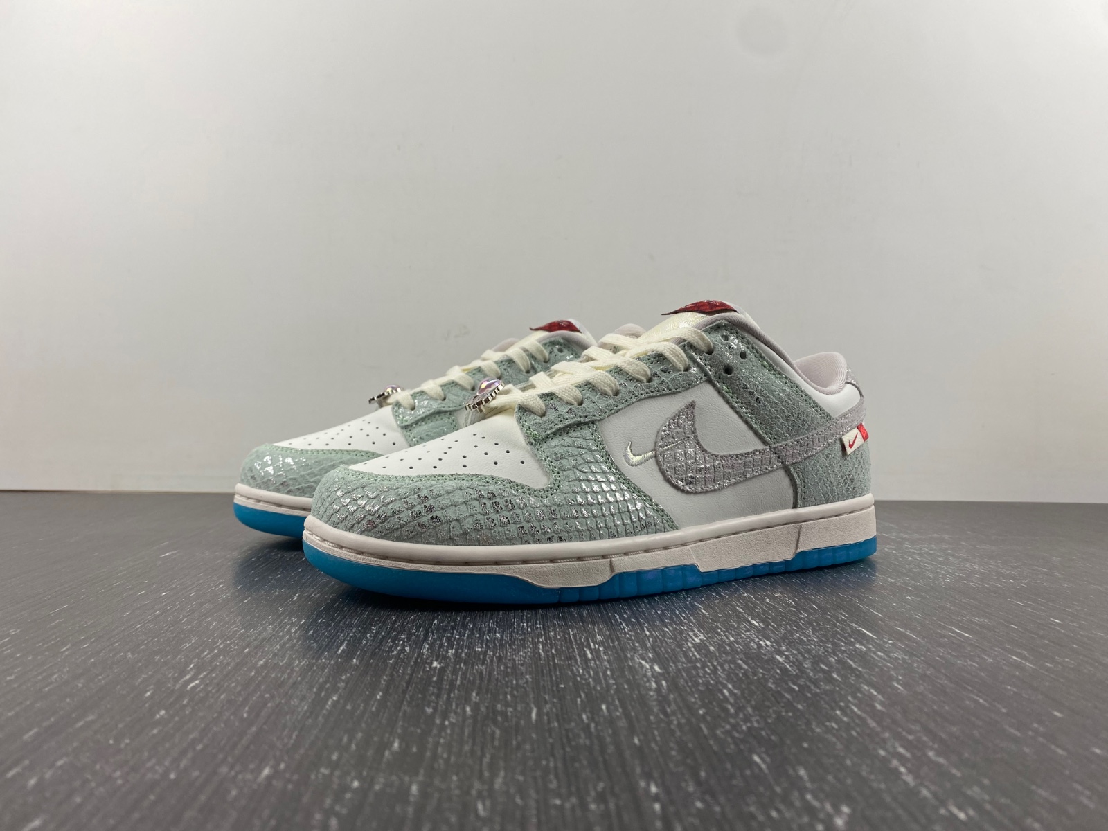 Nike Dunk Low LX