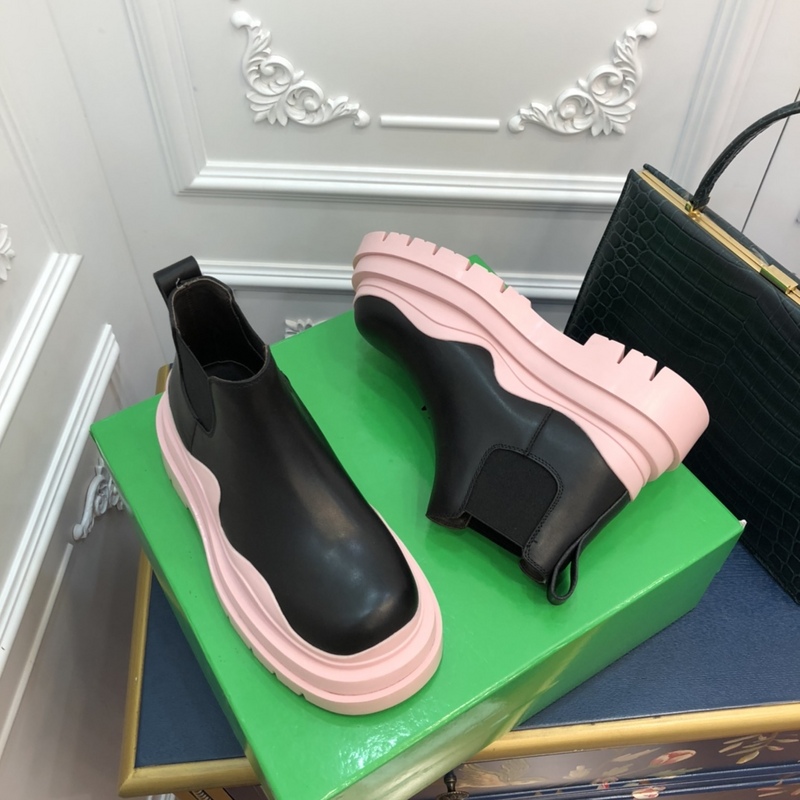 b0tte*a Ven*ta tire leather ankle boots