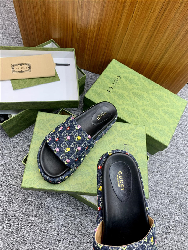 GUCCI WOMEN