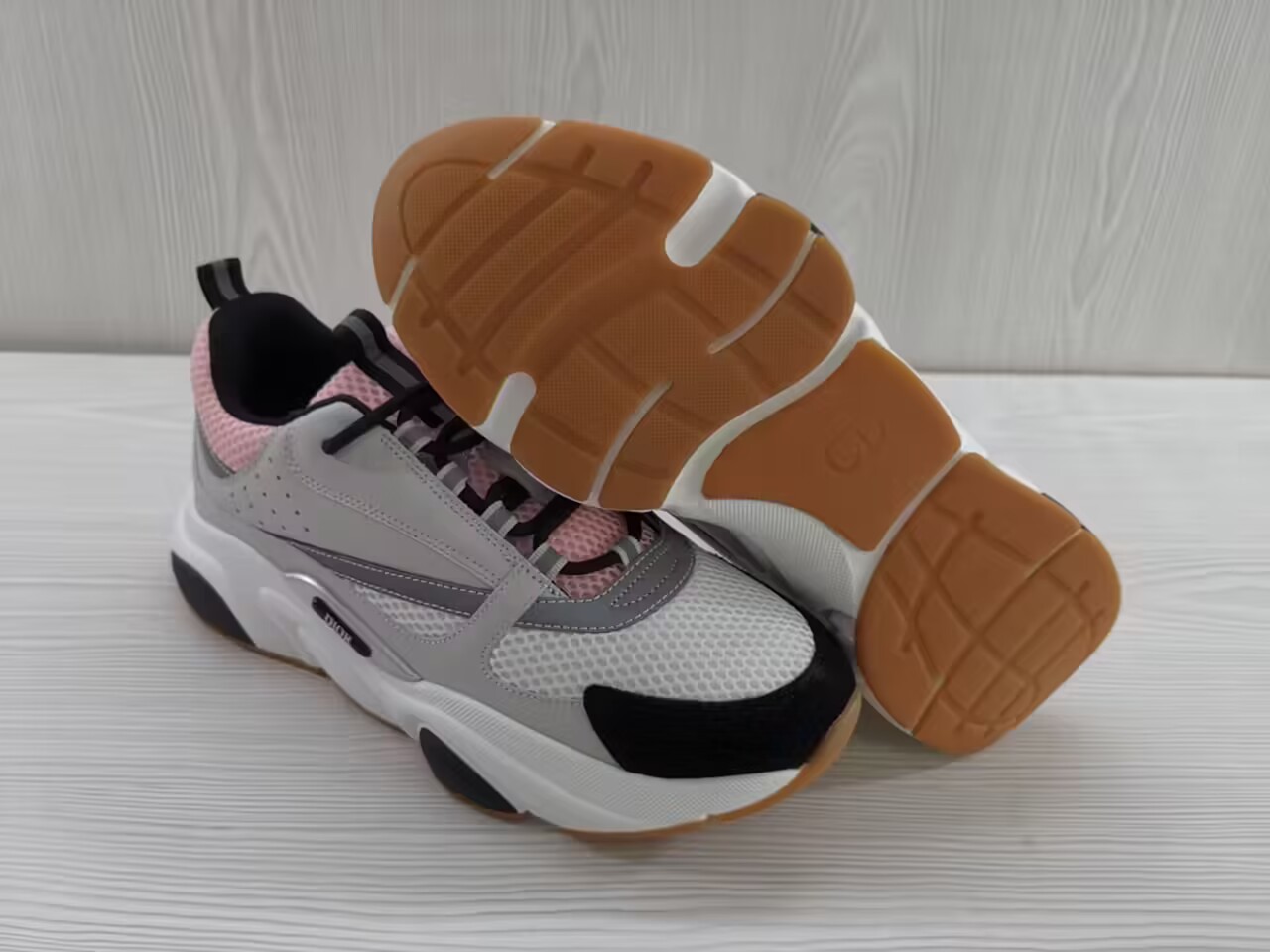DIOR B22 SNEAKER
