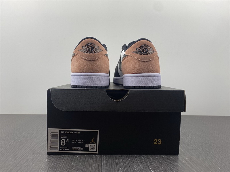Air Jordan 1 Low 