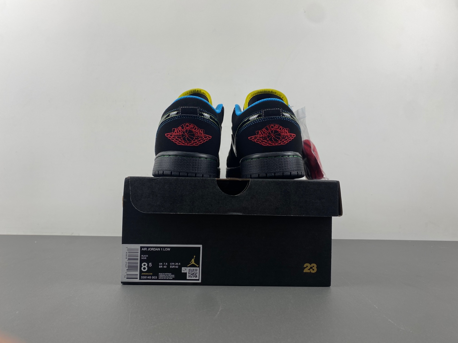 Air Jordan 1 Low Phat 