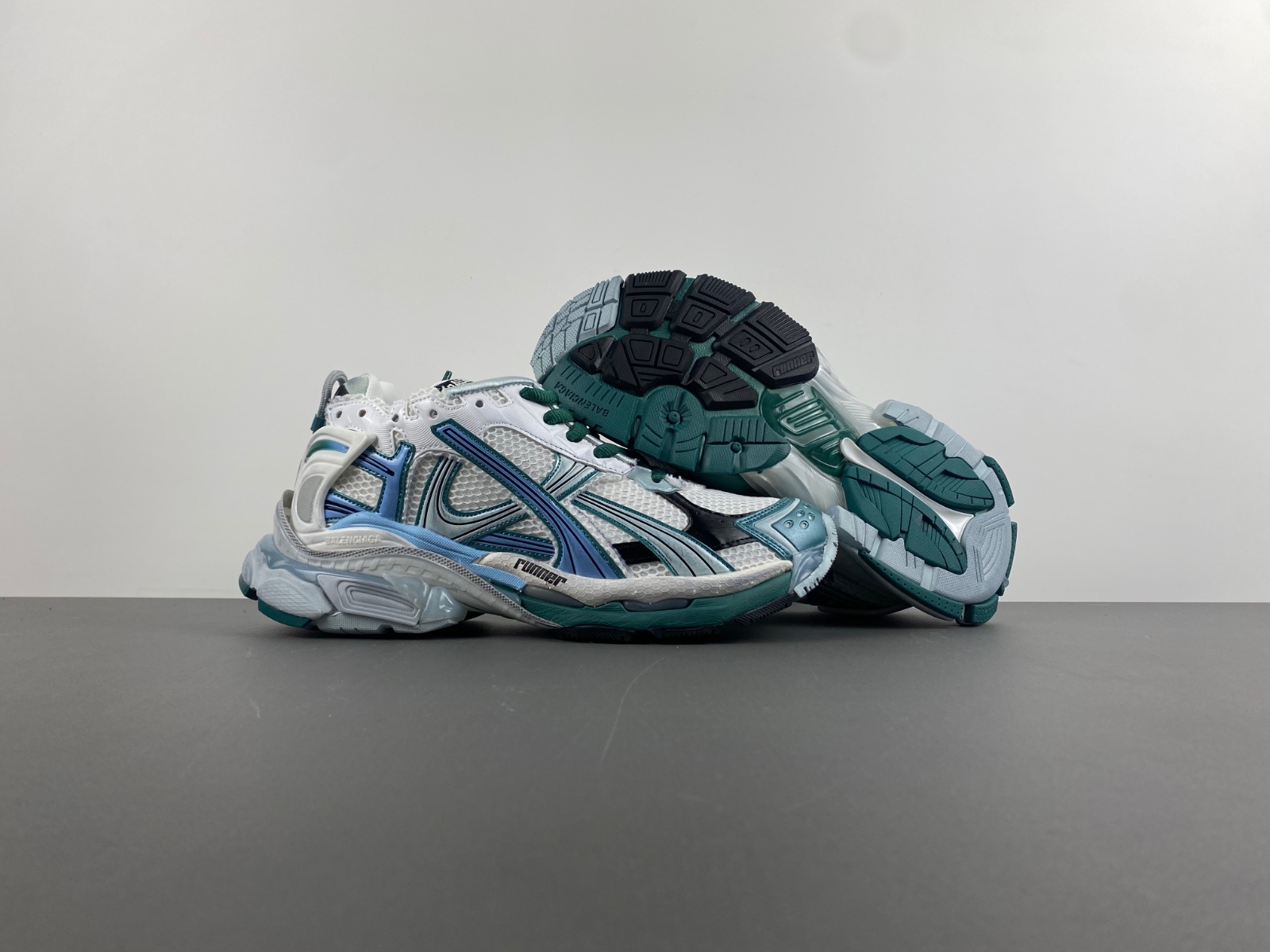 Balenciaga Runner Sneaker