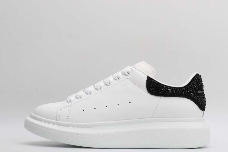 MCQUEEN OVERSIZED SNEAKER