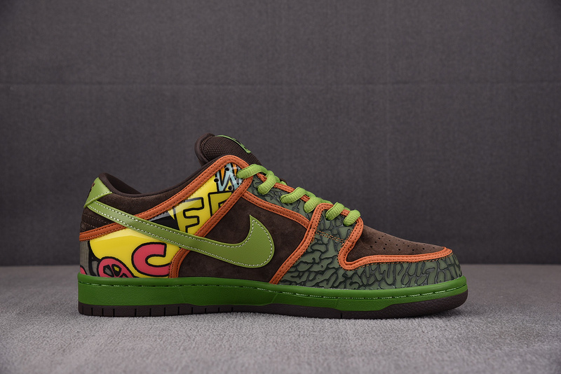 Nike SB Dunk Low