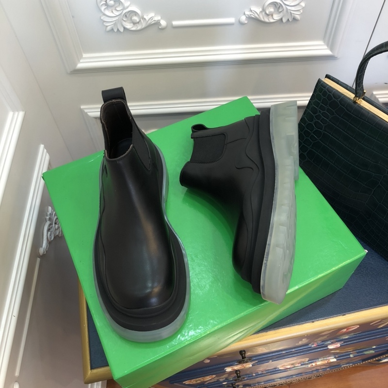 b0tte*a Ven*ta tire leather ankle boots