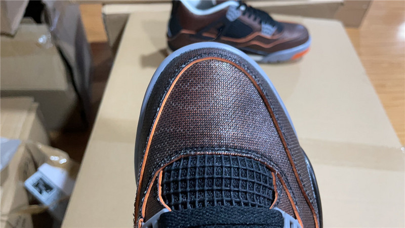 Air Jordan 4 Retro