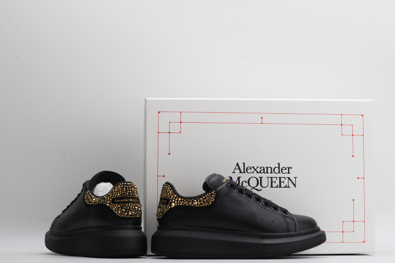 MCQUEEN OVERSIZED SNEAKER