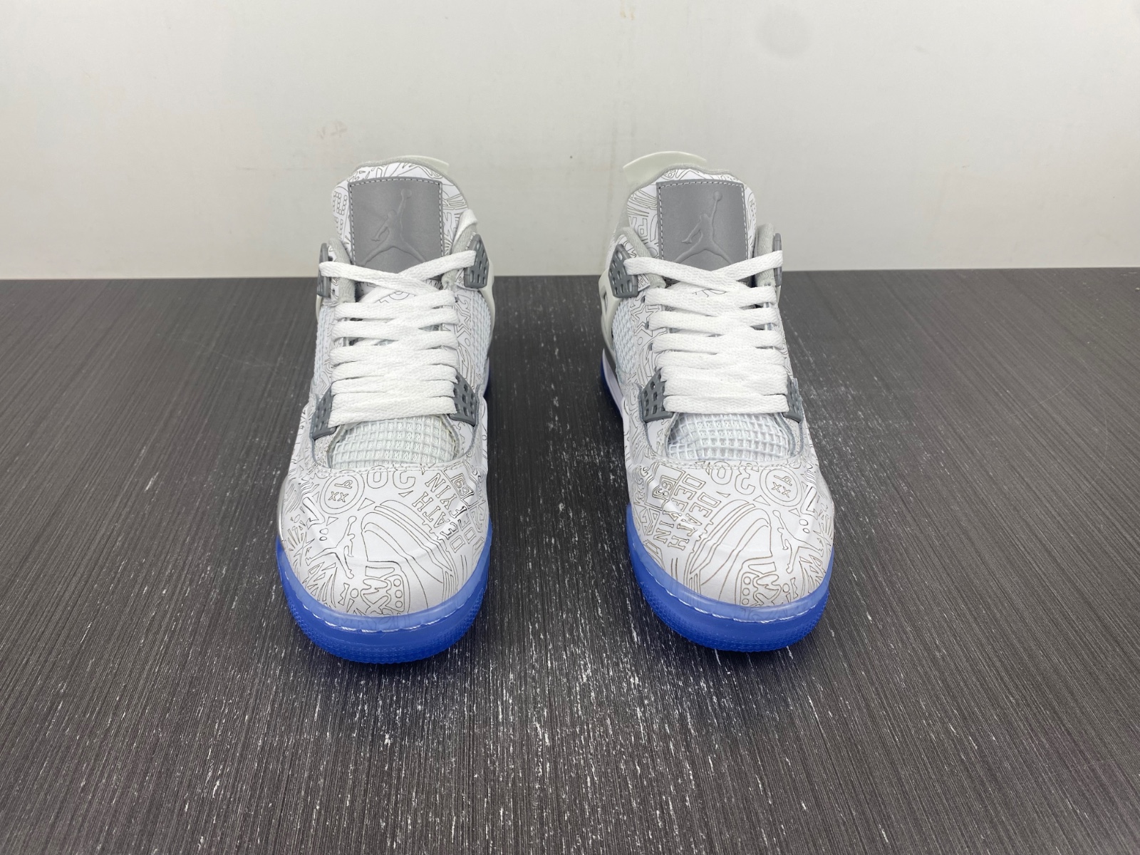 Air Jordan 4 Retro