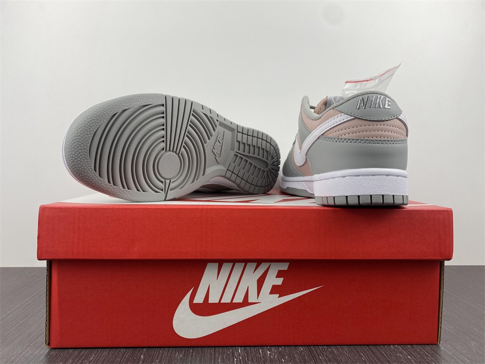 Nike Dunk Low