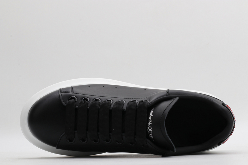 MCQUEEN OVERSIZED SNEAKER