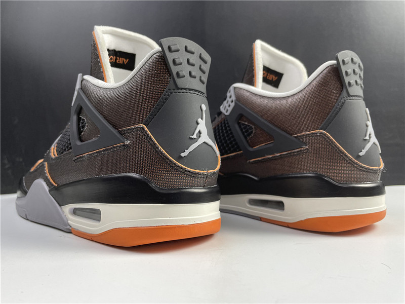 Air Jordan 4 Retro