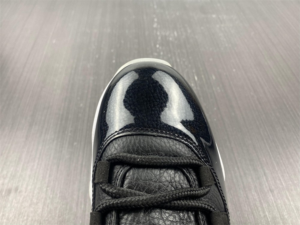 Air Jordan 11 Retro Low