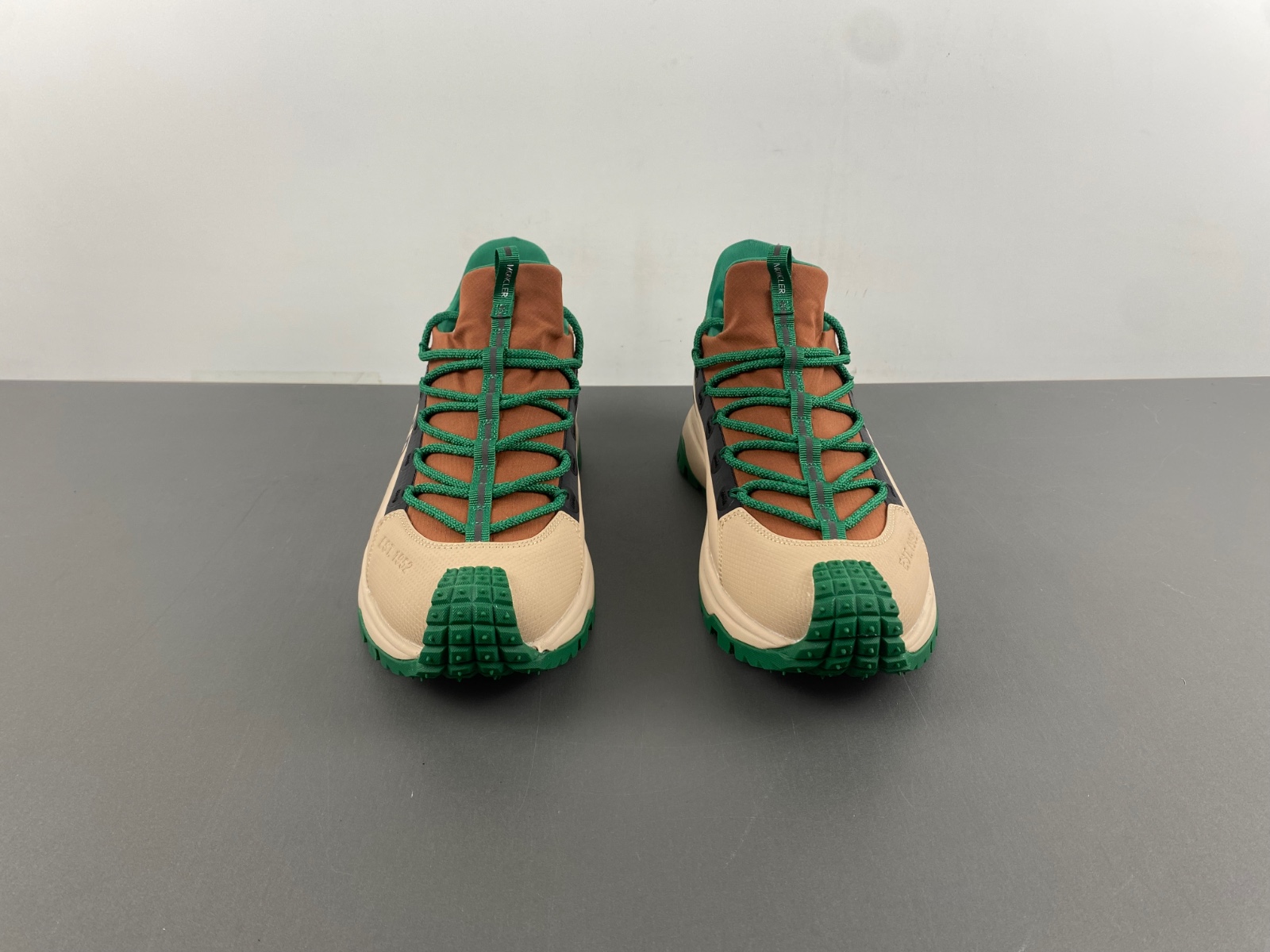 Moncler Trailgrip Lite 2 Sneakers MC-004