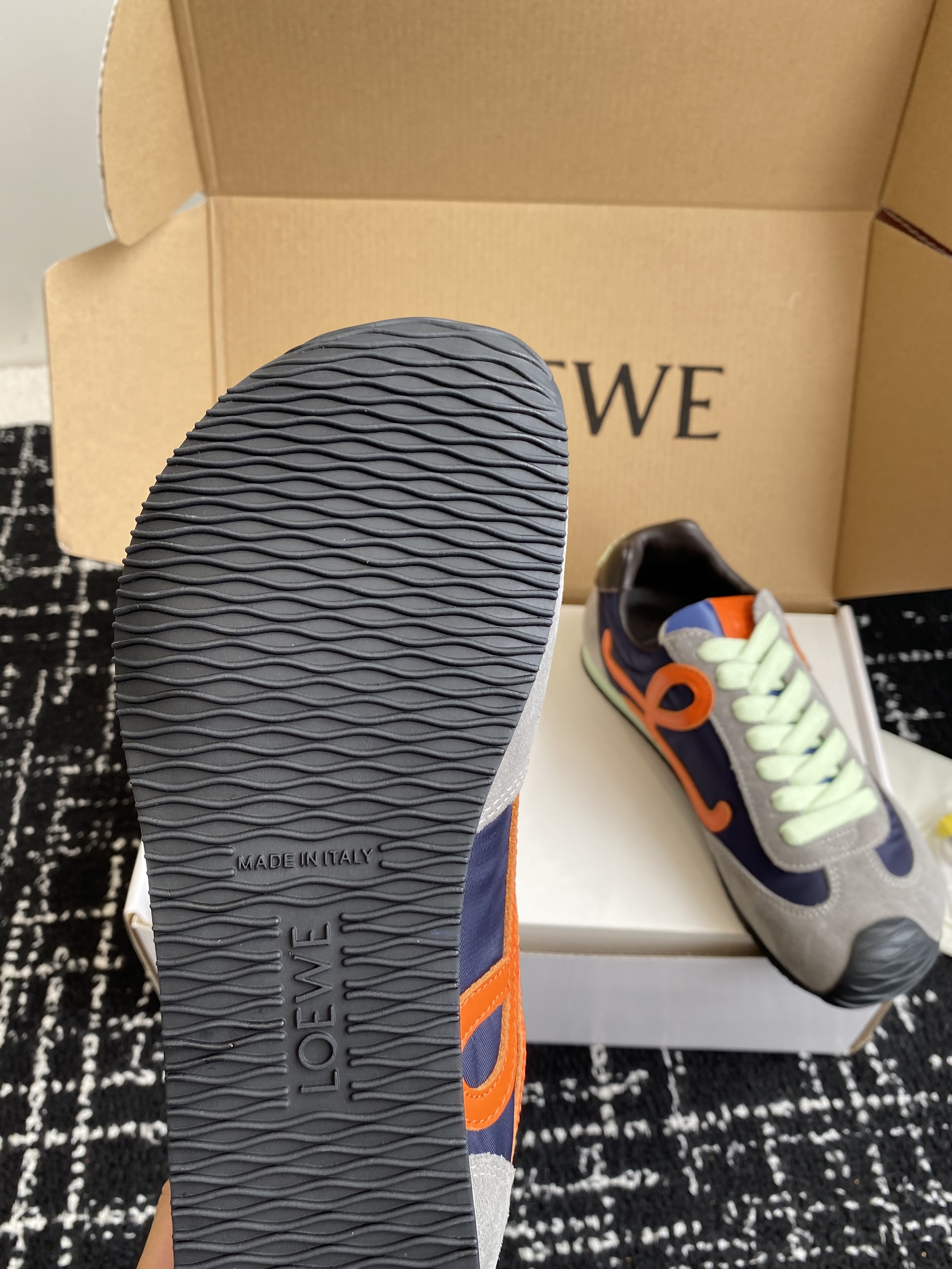 Loewe Sneakers