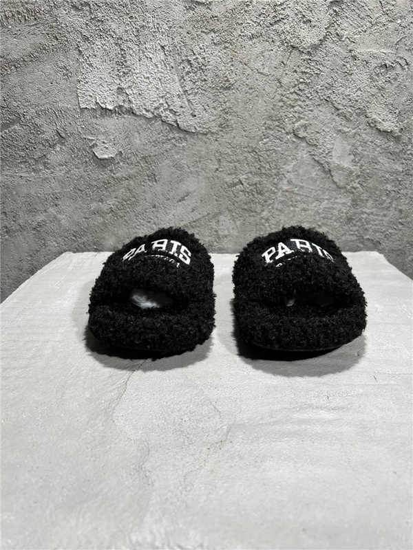 Balenciaga Furry Slide