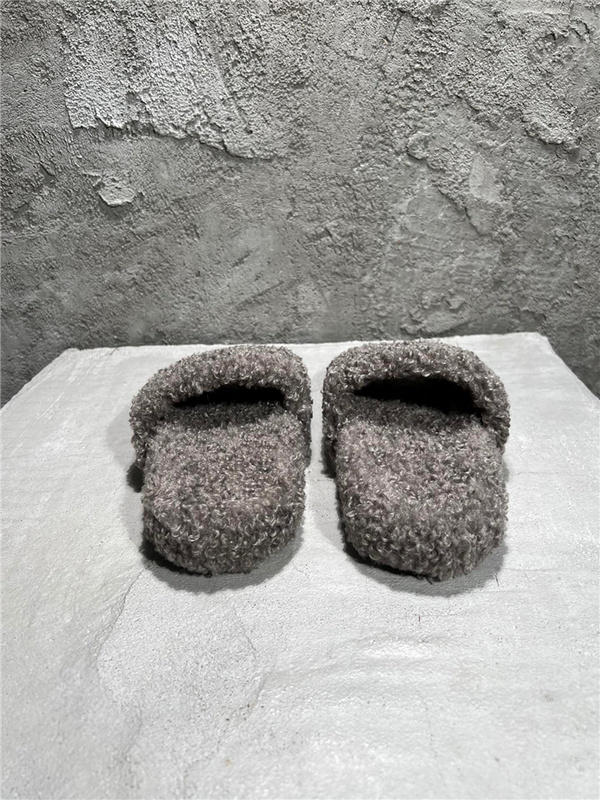 Balenciaga Furry Slide