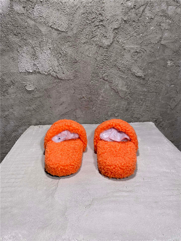 Balenciaga Furry Slides 