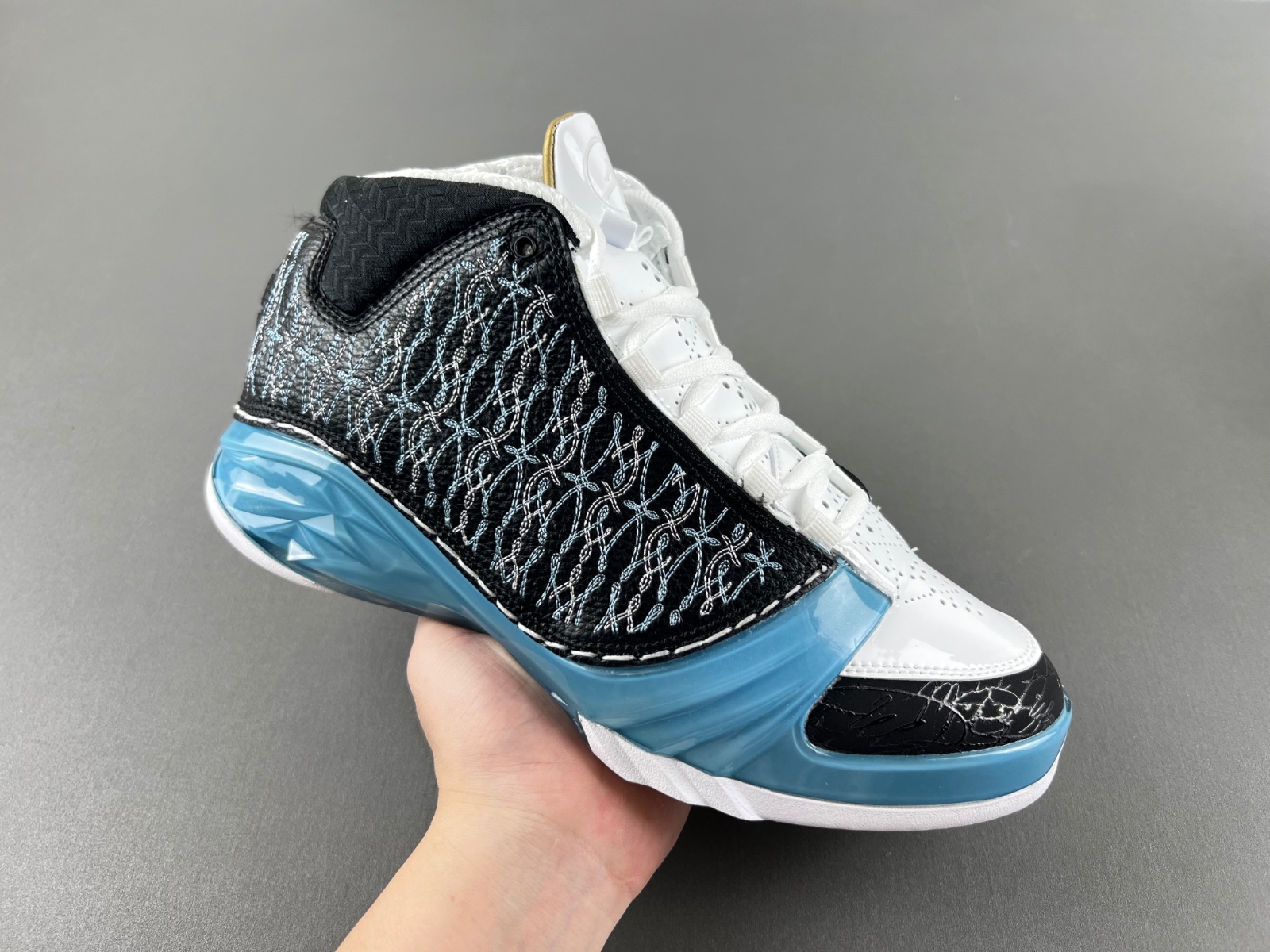 Air Jordan 23