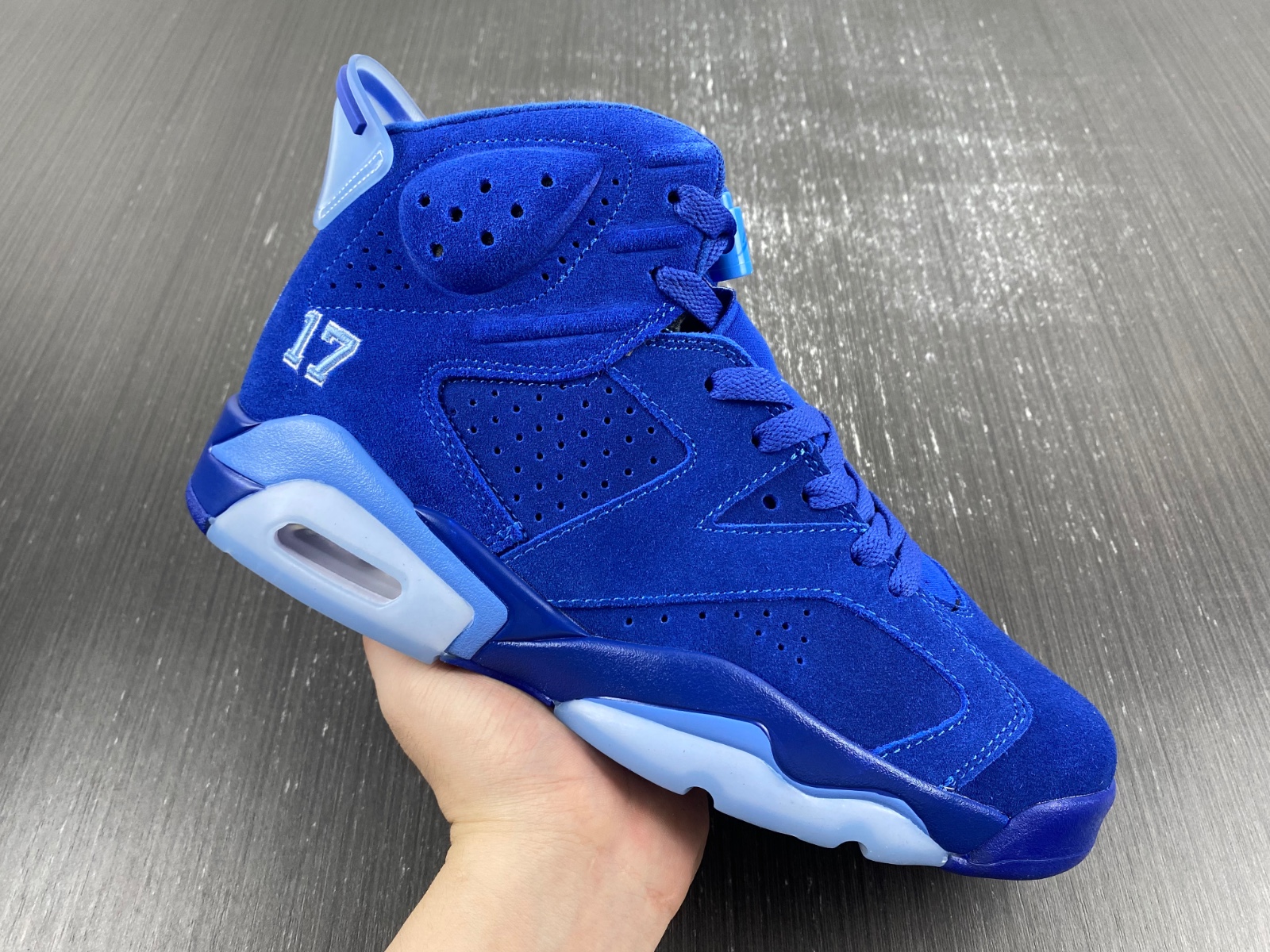 Nike Air Jordan 6 UNC Tar Heels Six Championships PE