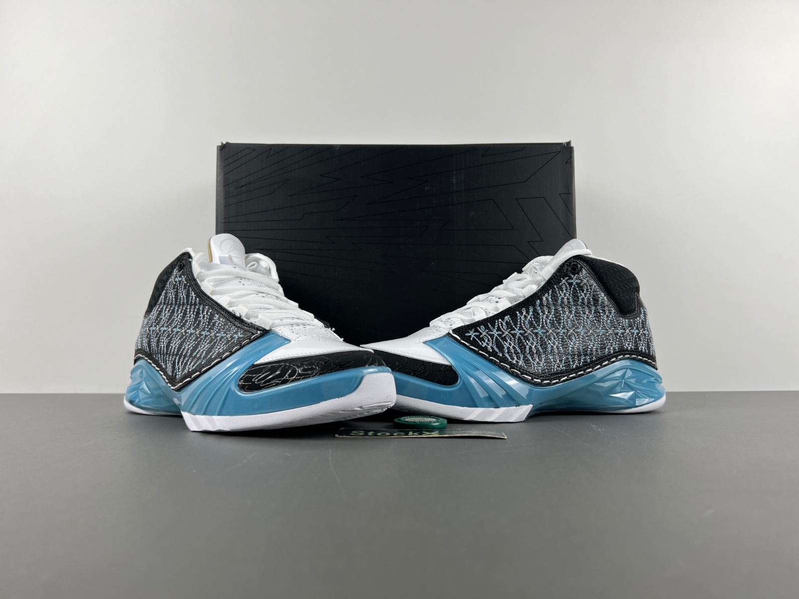 Air Jordan 23
