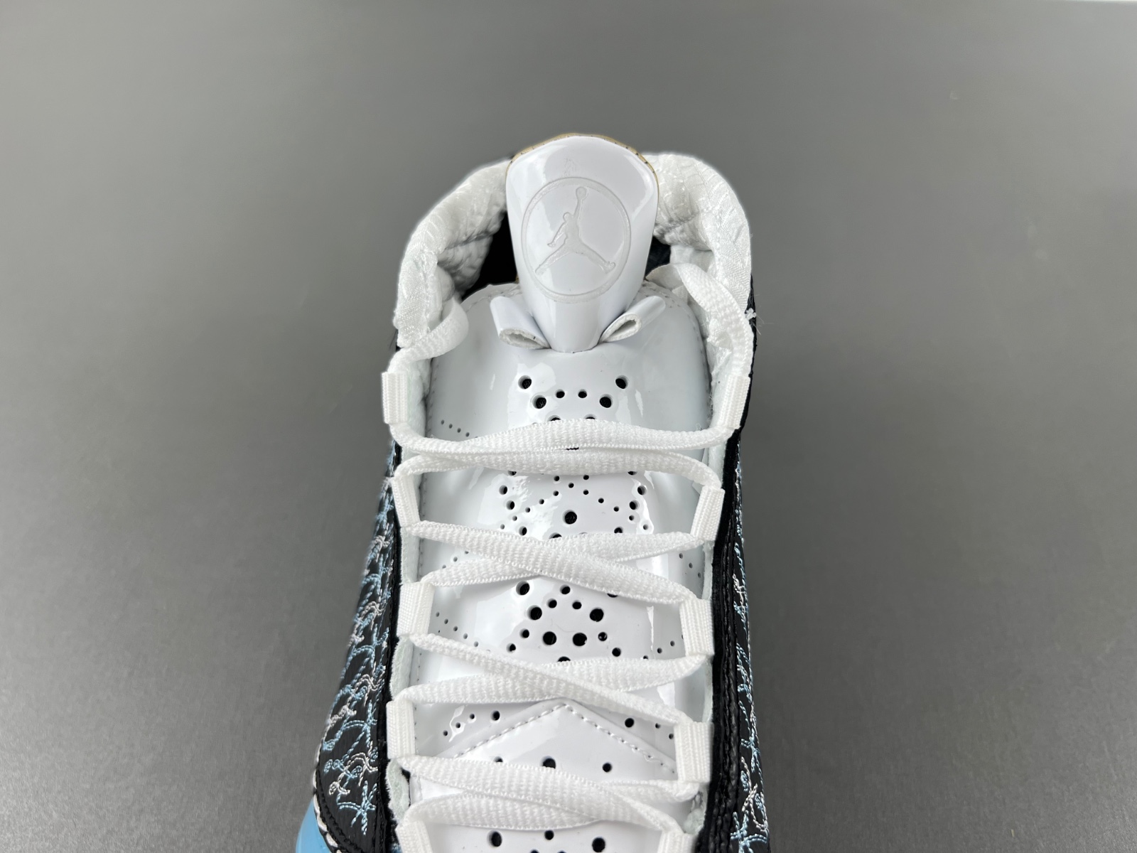 Air Jordan 23