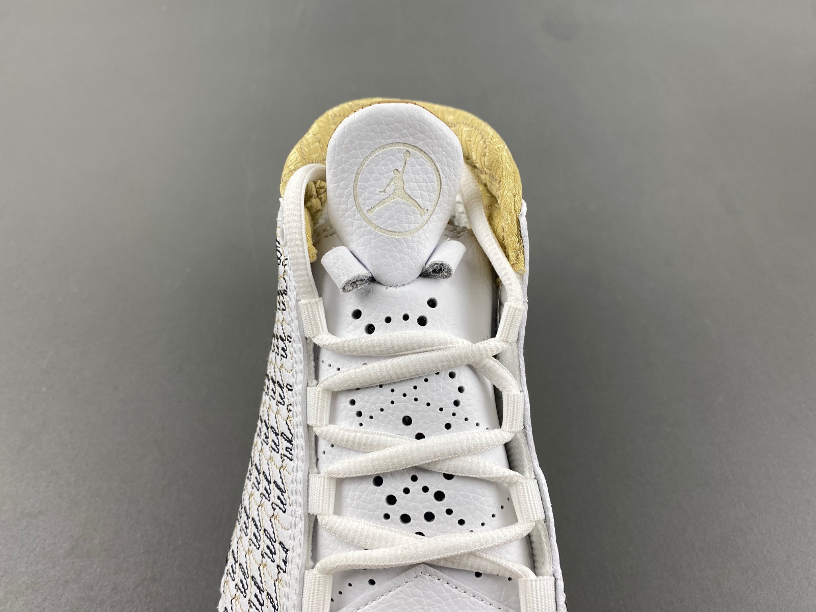 Air Jordan Trophy Room x Air Jordan 23 Retro