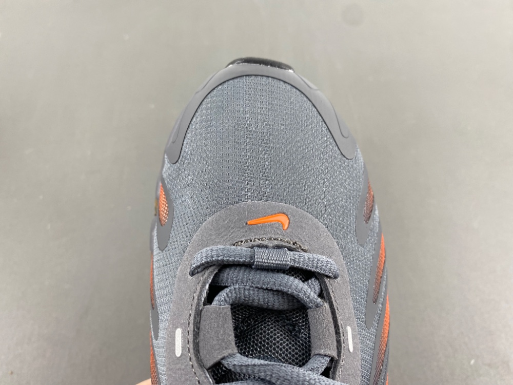 Nike Air Max DN 8