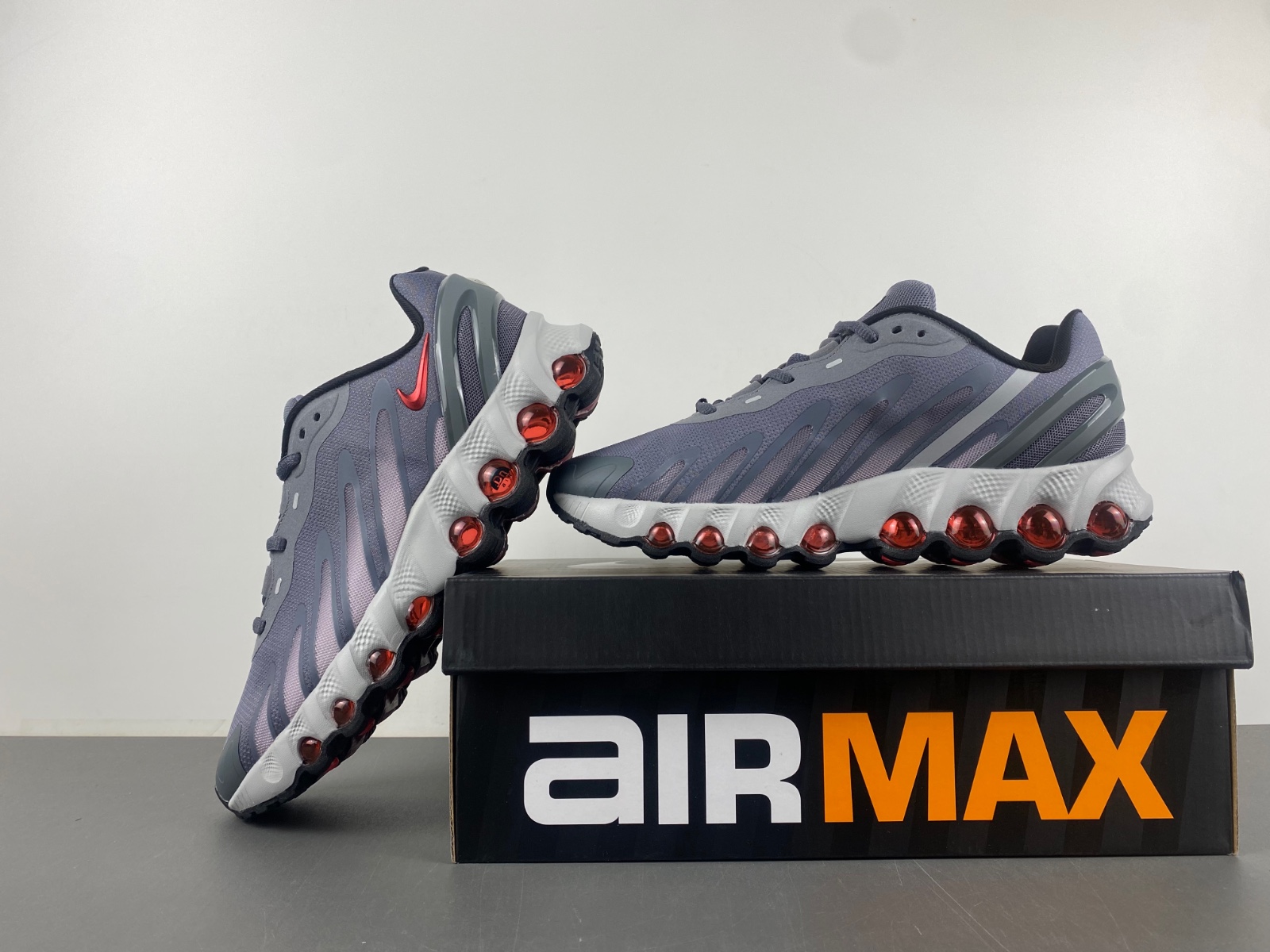 Nike Air Max DN 8