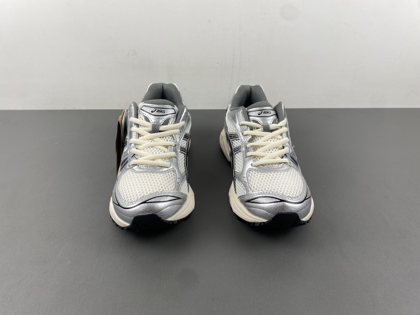 ASICS sneaker