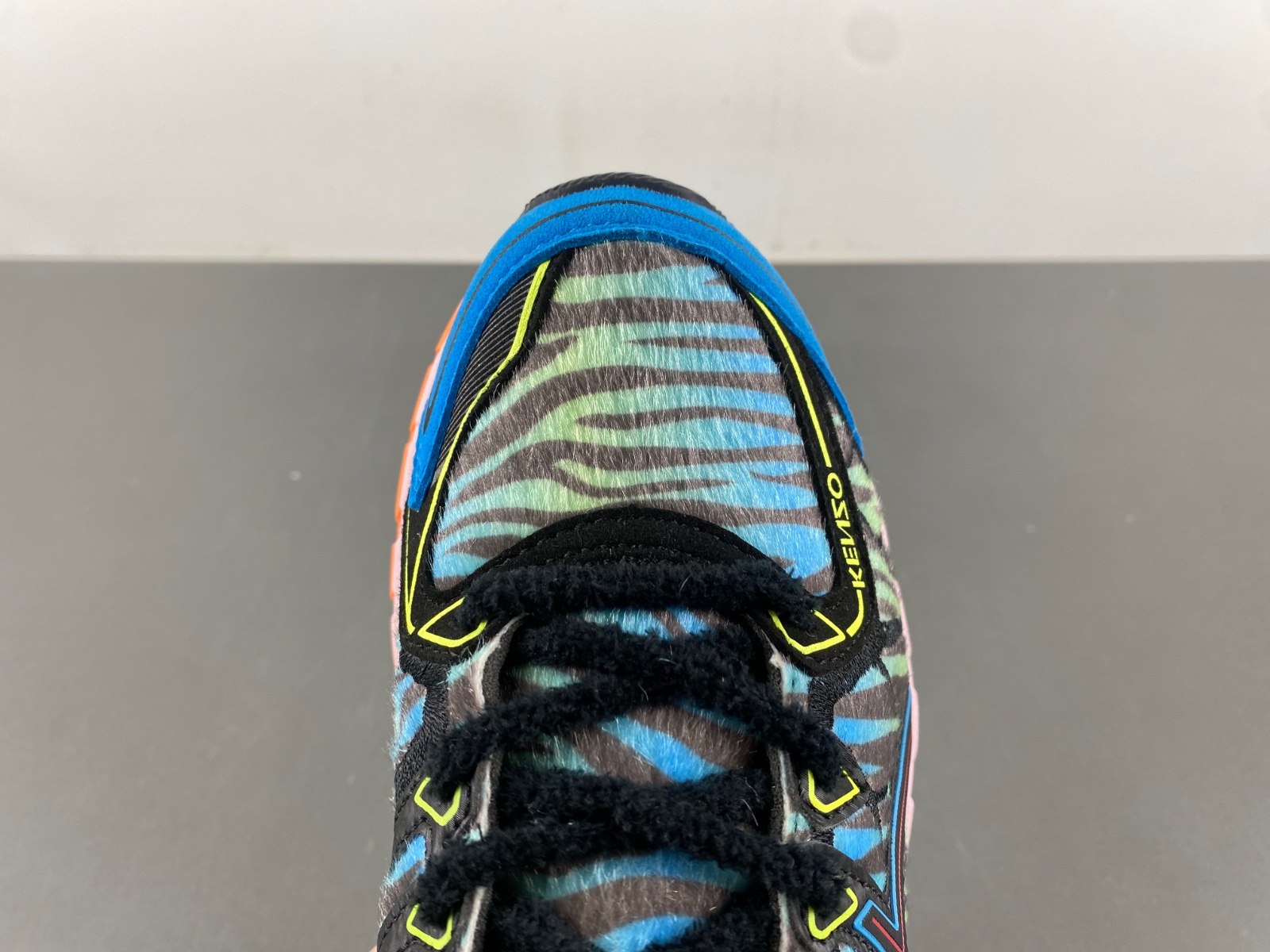 ASICS sneaker