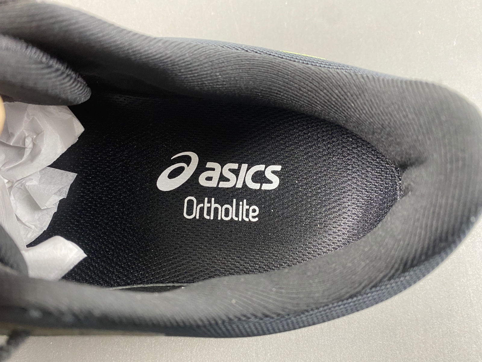 ASICS sneaker