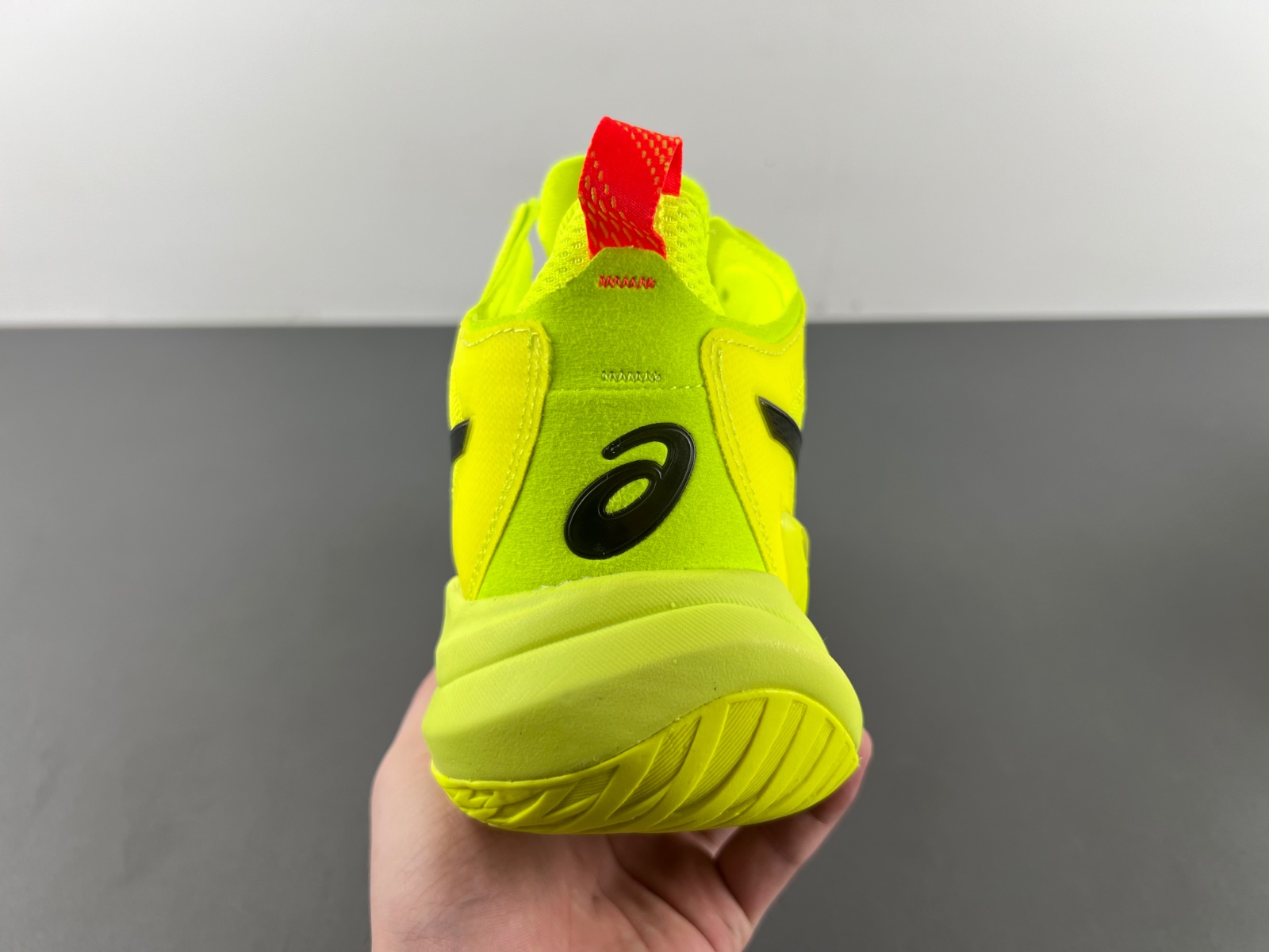 ASICS sneaker