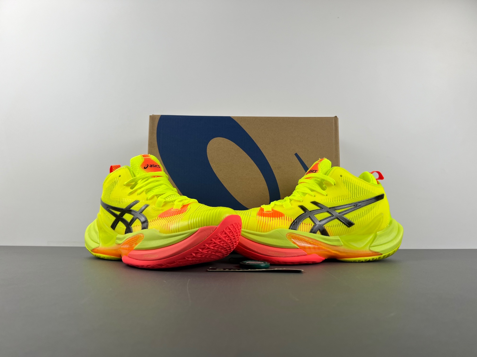 ASICS sneaker